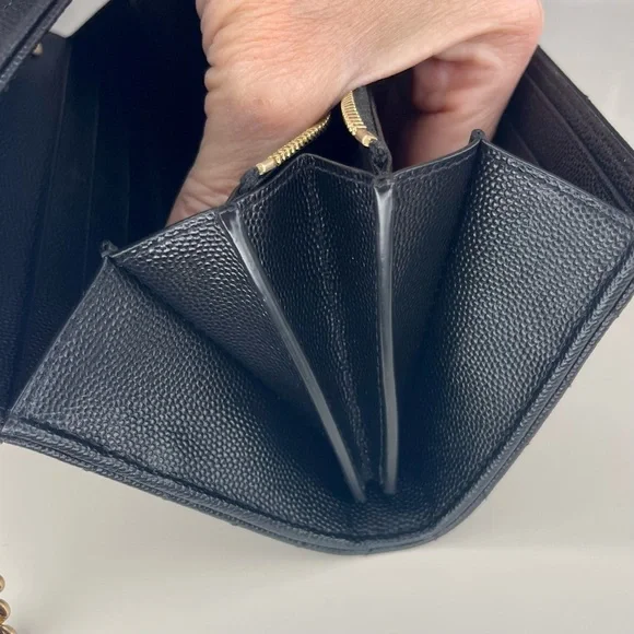 Saint Laurent WOC • Quilted Caviar Leather • Signature Edition - Picture 3 of 12